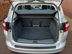 Ford-C-MAX-12