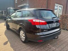 Ford-FOCUS Wagon-1